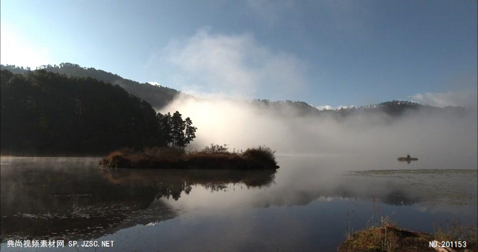 清晨湖面雾气中国名胜风景标志性景点高清视频素材