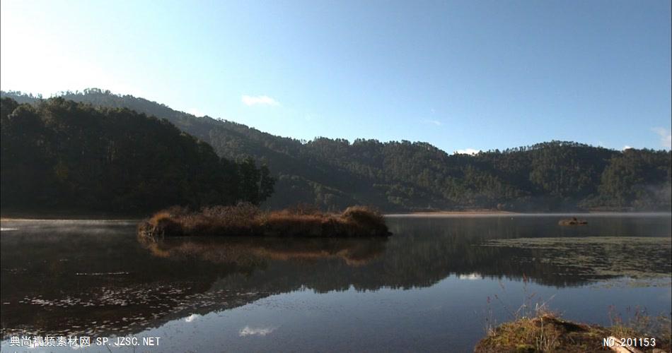 清晨湖面雾气中国名胜风景标志性景点高清视频素材